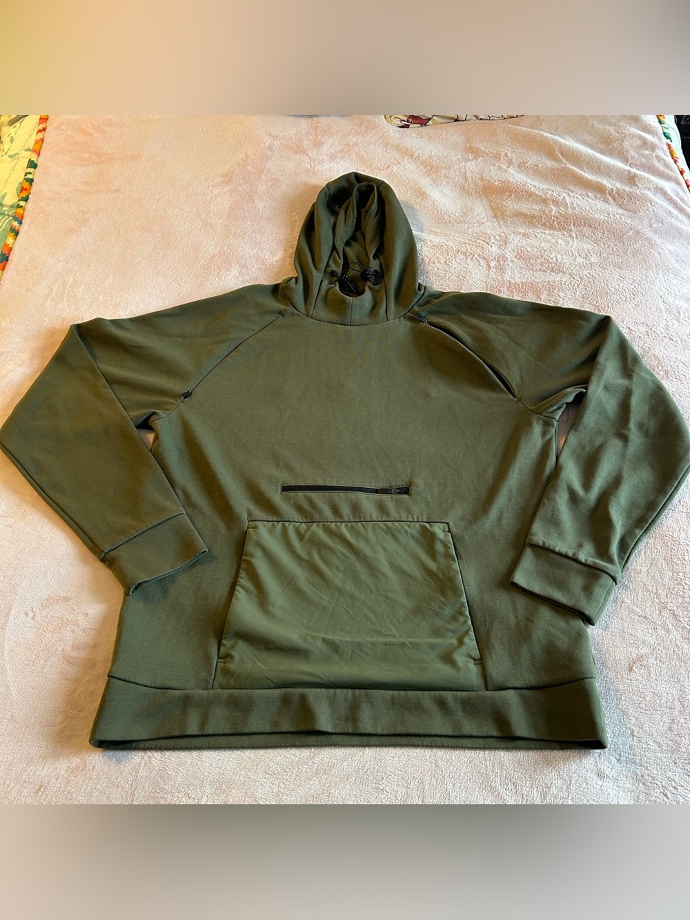 Backcountry green pullover hoodie vented arms zippered pockets size L outdoors